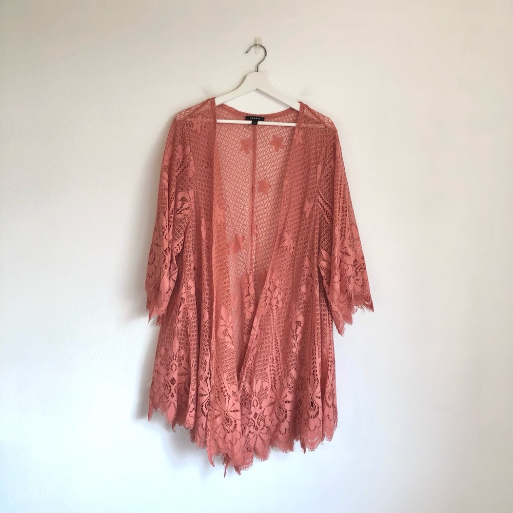 Torrid Pink Floral Lace Open Front Kimono Top Size 3/4 Boho Feminine Romantic